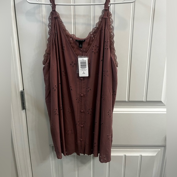 Torrid Eyelet Cami - Picture 5 of 6